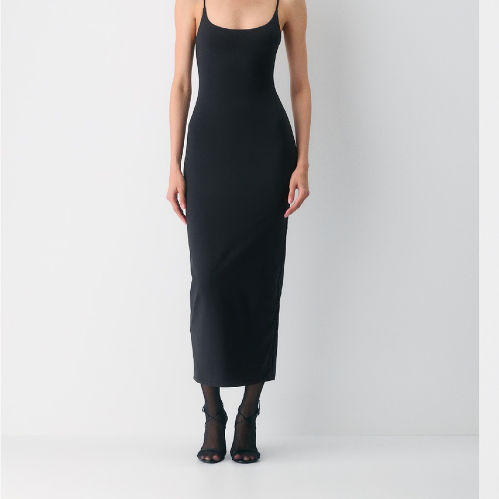 Aritzia contour cami maxi
